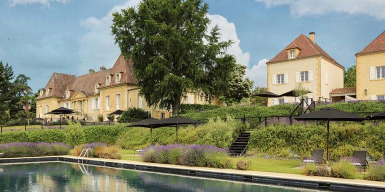villa and chateau les merles dordogne
