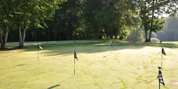 golf pitch and putt hotel chateau les merles