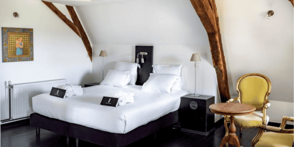 Evasion romantique hotel Chateau les Merles Dordogne