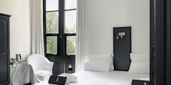 Parenthese romantique hotel Chateau les Merles Dordogne